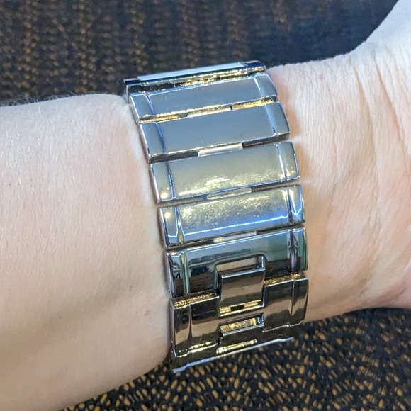 White with silver and jewel detail watch - Picture 3 of 3